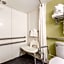 Coastal Hotel & Suites Virginia Beach - Oceanfront