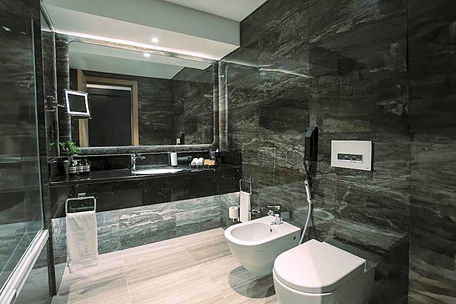 Khalidia Palace Hotel Dubai by Mourouj Gloria