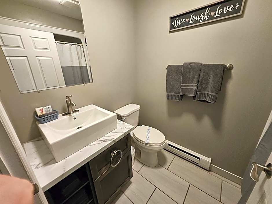 Newfound Inn & Suites