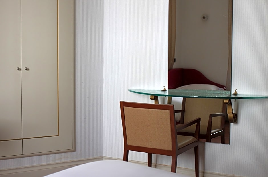 c-hotels De Rose Palace