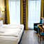Garner Hamburg Wandsbek Marktplatz By IHG
