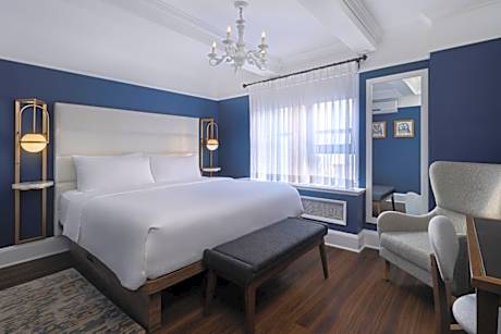 Premium King Room