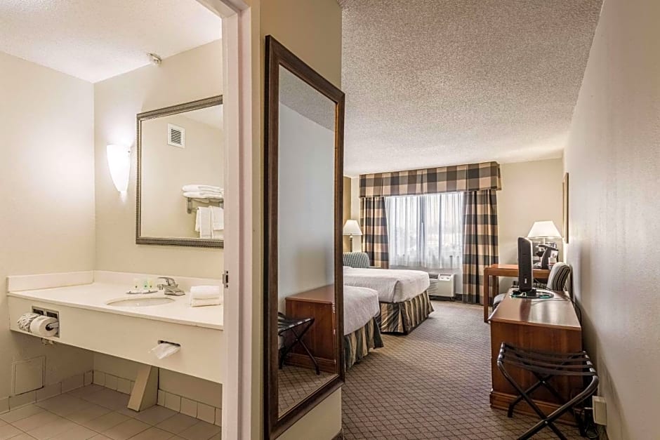 Quality Inn near Finger Lakes and Seneca Falls
