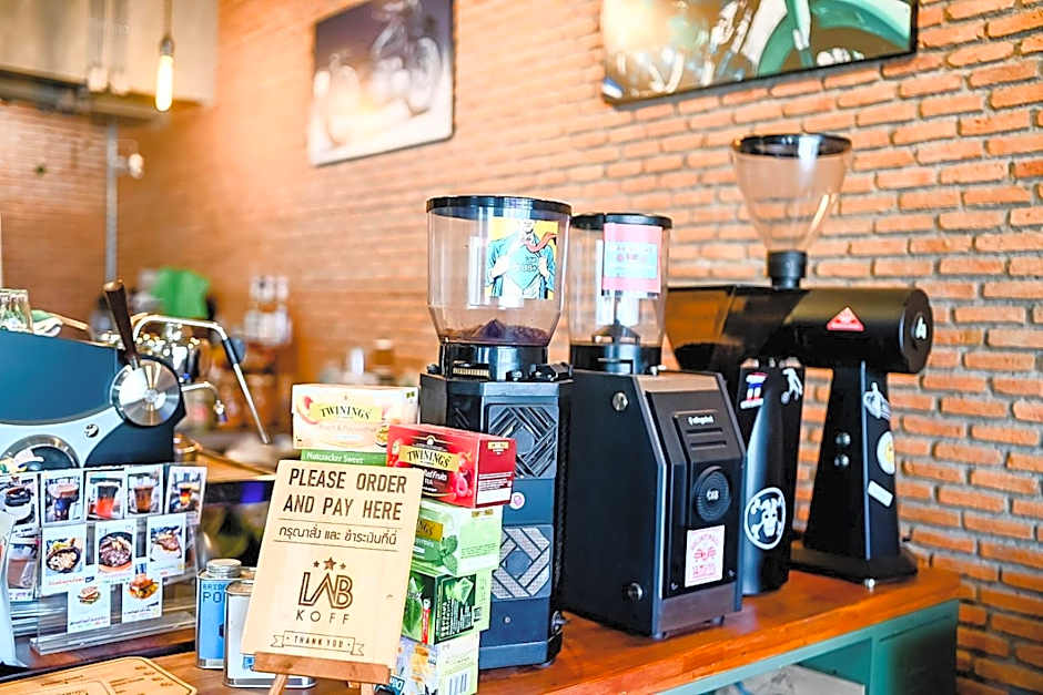 Labkoff cafe and Hostel