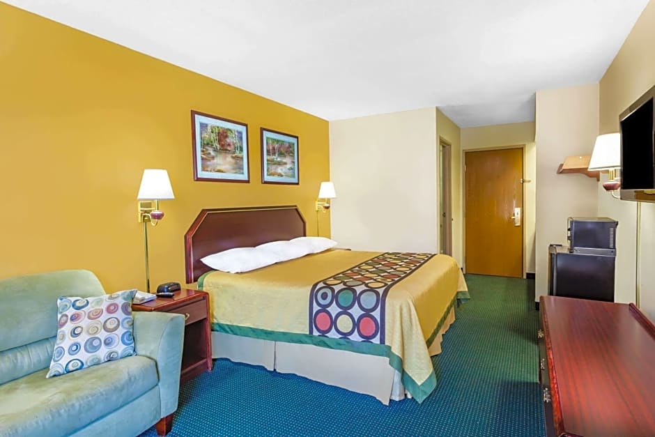 Super 8 by Wyndham Morristown/South