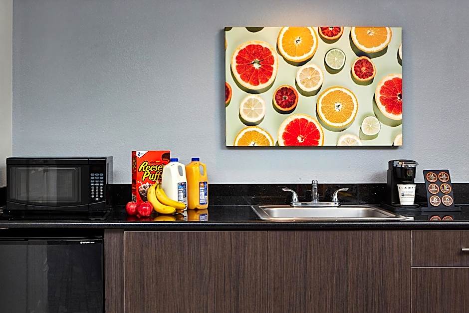 Best Western Plus Meridian Inn & Suites, Anaheim-Orange