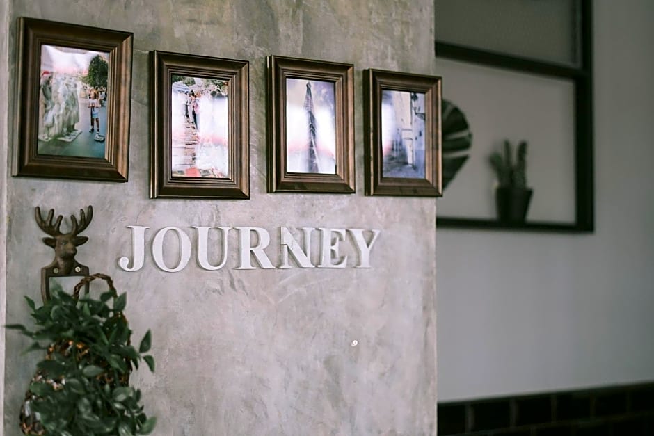 Journey Hostel Surat