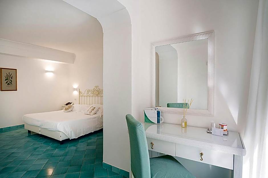 Photo 1 of 3 of 1 Double Bed or 2 Beds, Garden View