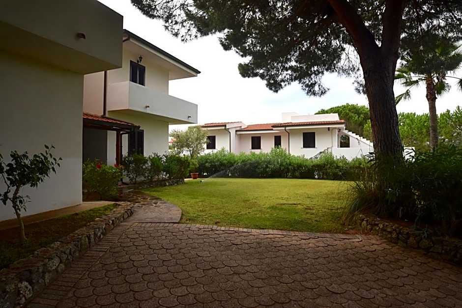 Villaggio Pineta Petto Bianco