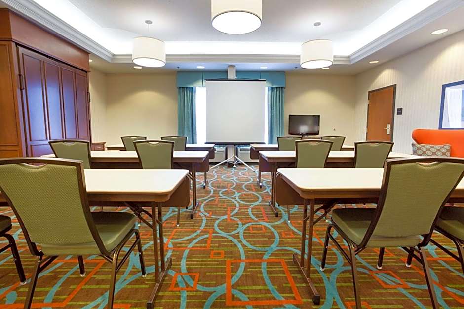 Spark by Hilton St. Louis Southwest