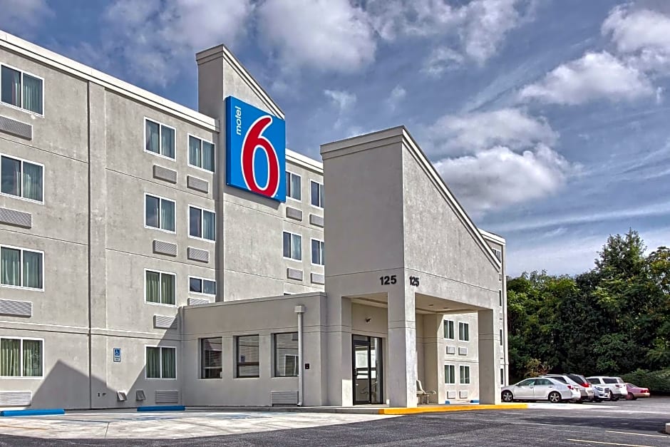 Motel 6-York, PA - North