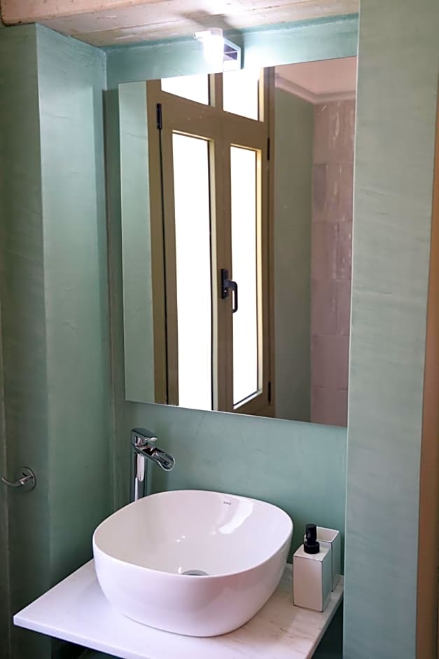 Xenion1850 culture and living