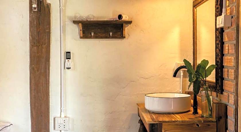 The River Runs Chiang Klang