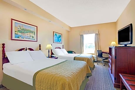 2 Queen Beds Non-Smoking
