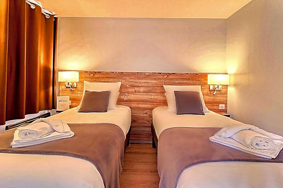 Brit Hotel Confort Pau Lons