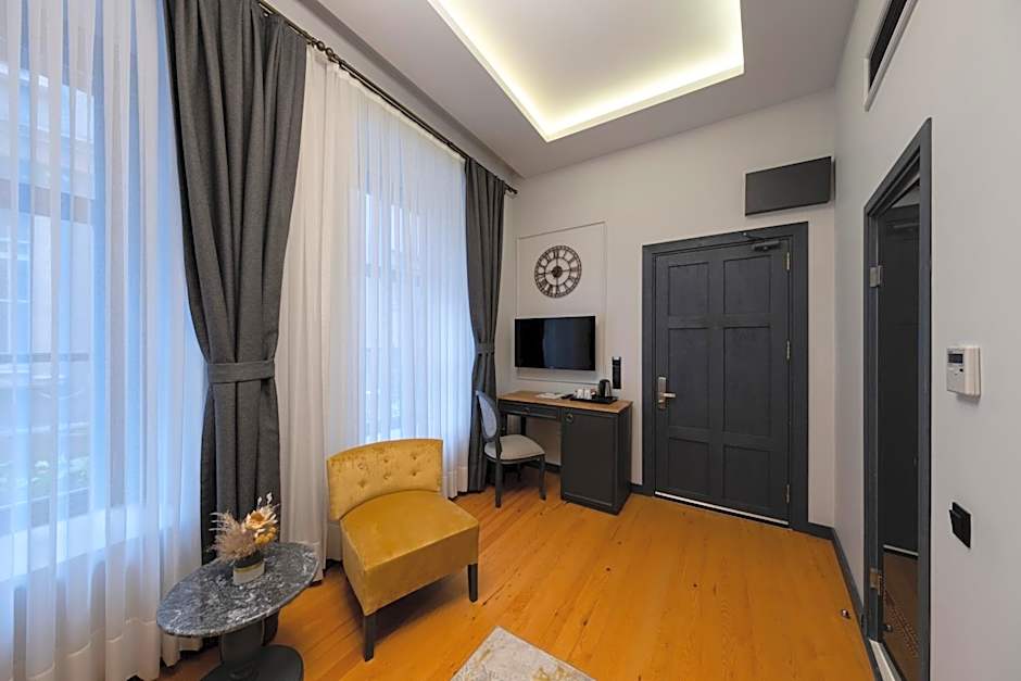 Ferman Port Hotel - Special Category