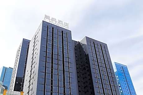 Lavande Hotel Luzhou Jiale Century City