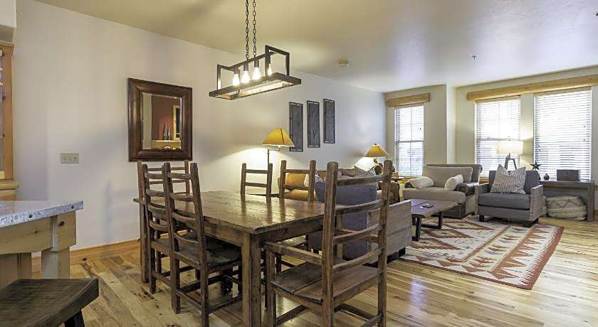 Lodges At Deer Valley