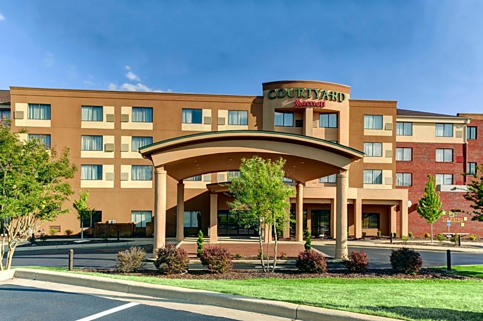 Courtyard by Marriott Anniston Oxford