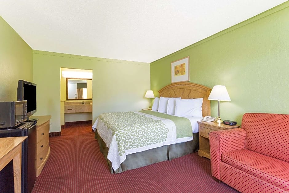 Days Inn by Wyndham Washington