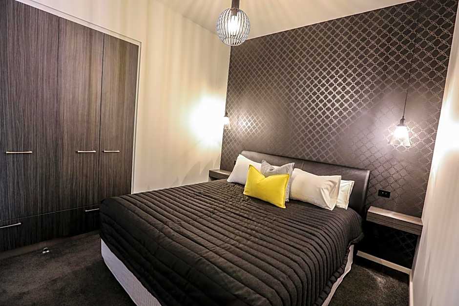 Indulge Apartments - CBD