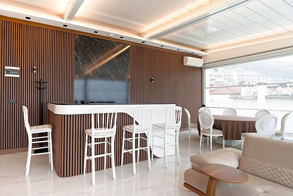 Golden Pars Hotel