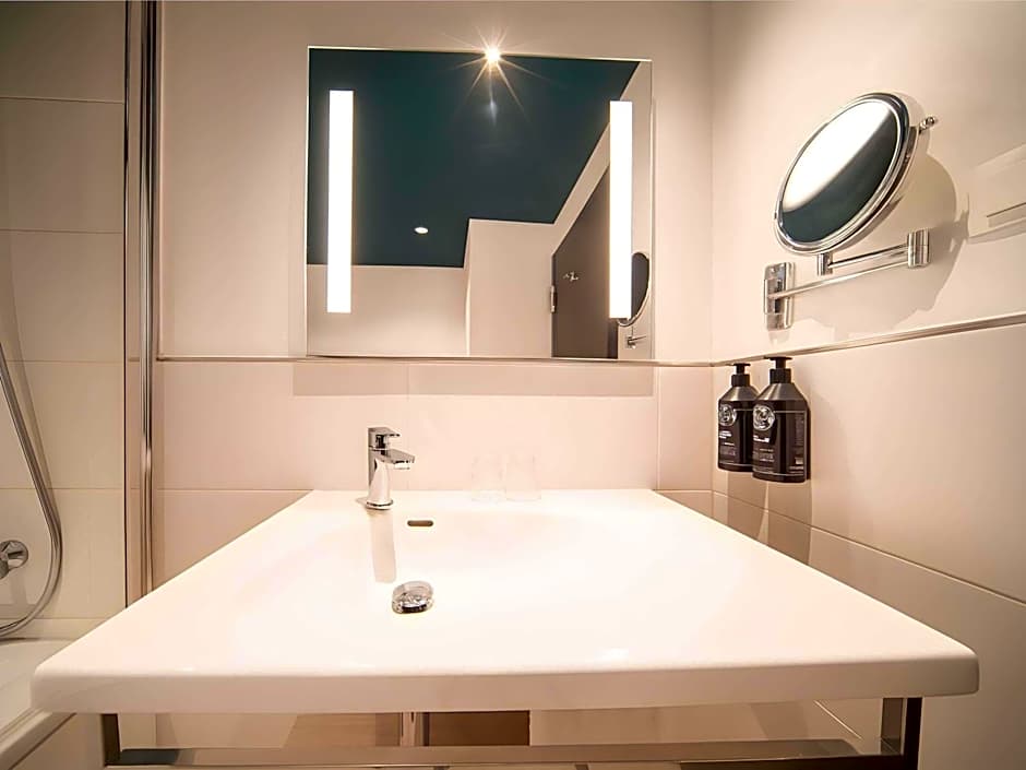 Maek Hotel Antwerp Central - Handwritten Collection