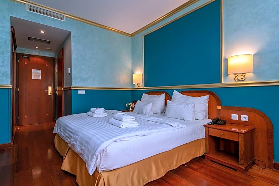 Hotel Kinsky Fountain