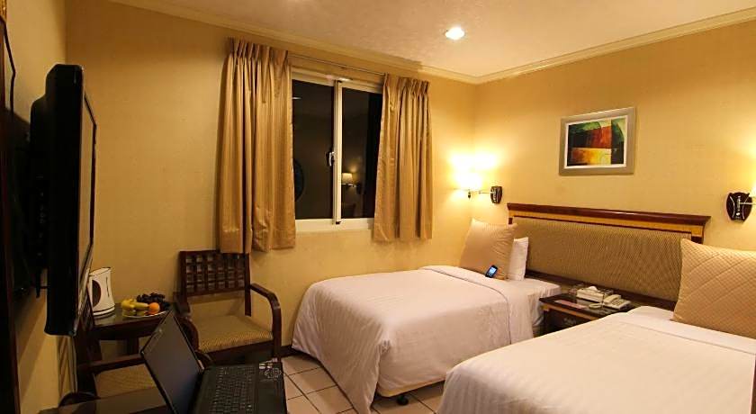 Puti Commercial Hotel