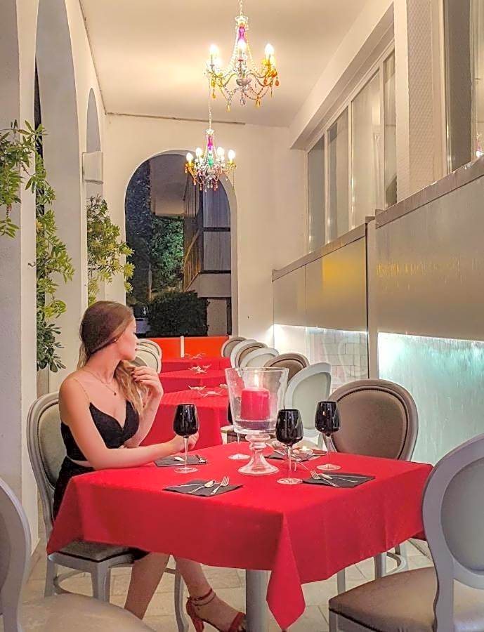 Coelho Beach Hotel