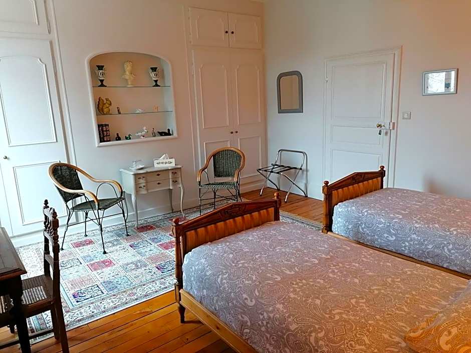 Au Puy Des Vérités