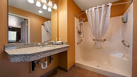 Accessible - 1 King - Mobility Accessible, Communication Assistance, Walk In Shower, Non-Smoking, Full Breakfast