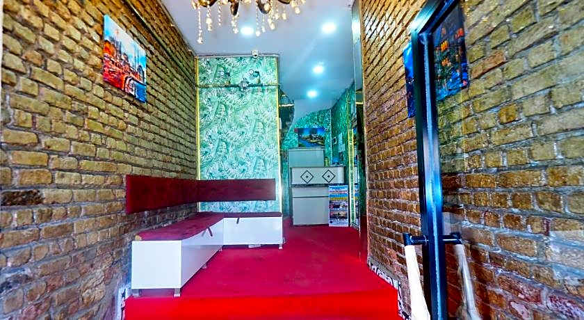 RENOVA OLD CiTY HOTEL