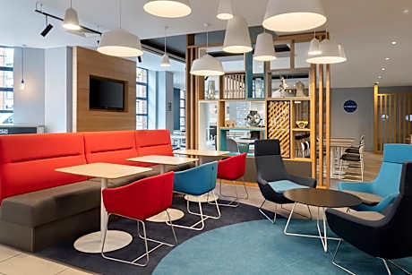 Holiday Inn Express Belfast City Queens Quarter By IHG