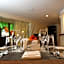 Bidwood Suite Hotel, Opposite Sarit Centre