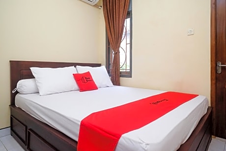 RedDoorz near Candi Ratu Boko 2