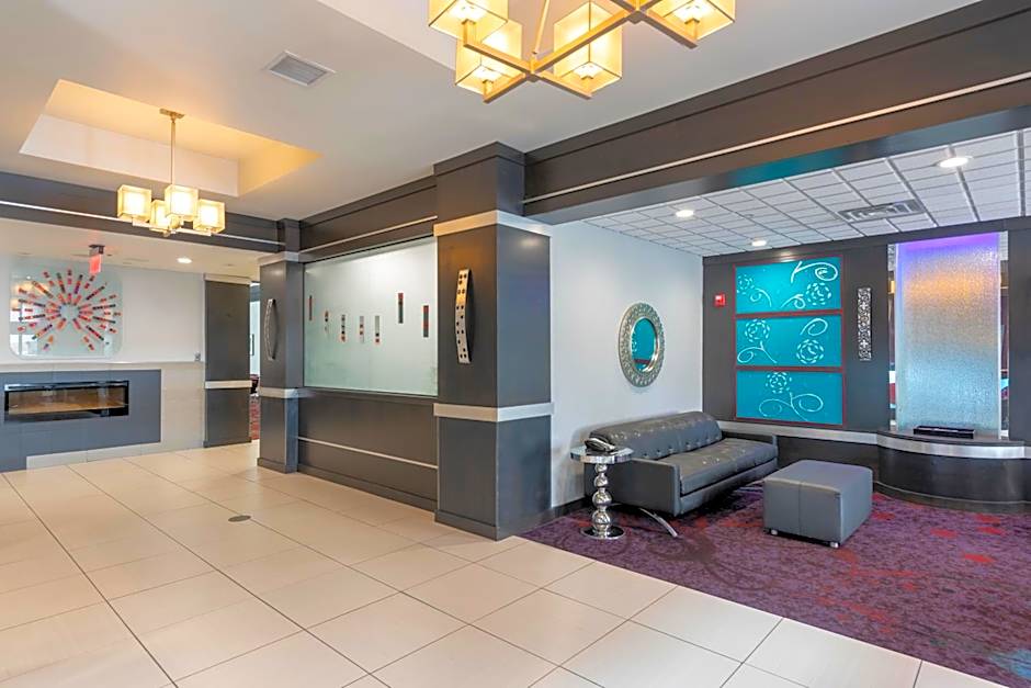 Holiday Inn Express & Suites Columbus - Polaris Parkway / COLUMBUS By IHG