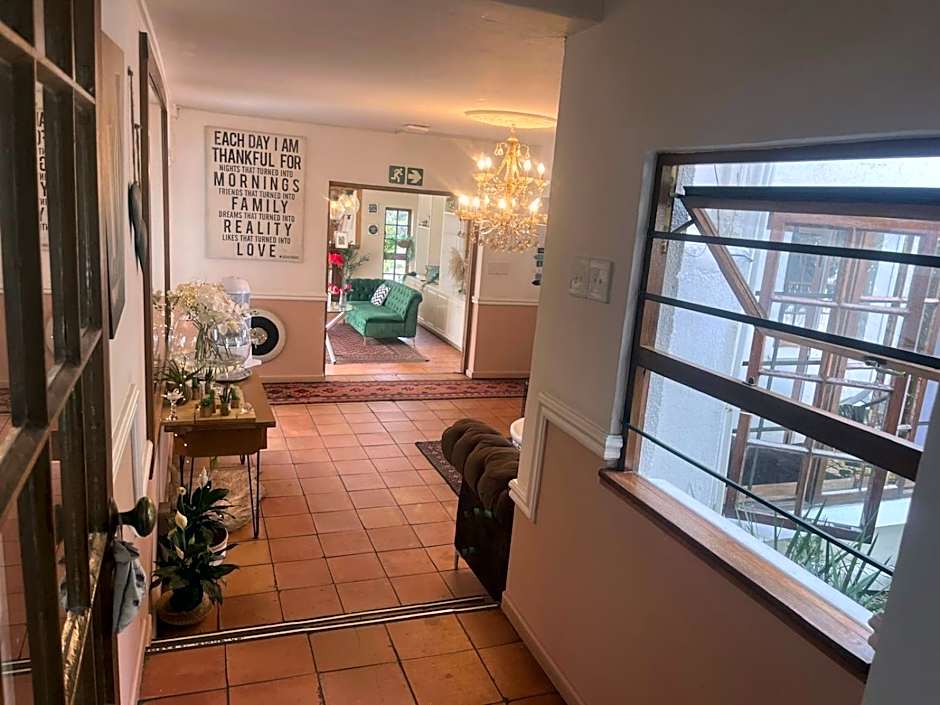 Muco Guest House