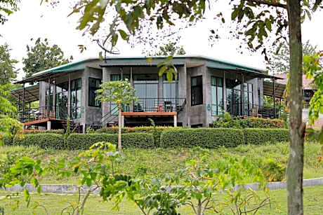 Family Room for 4 Persons Baan Jansee