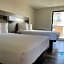 Simple Life Motel