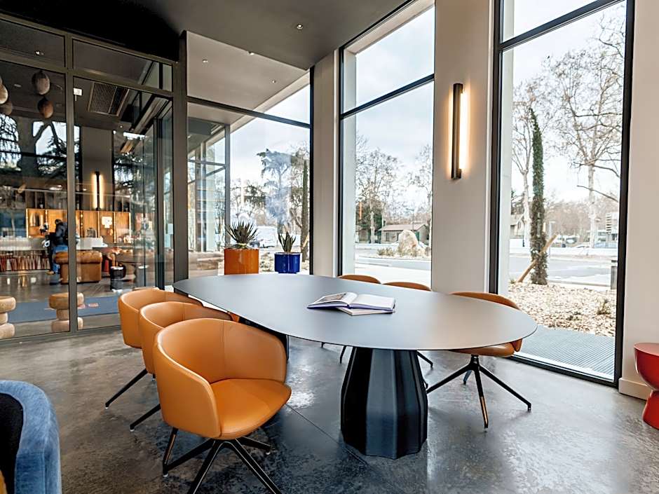 The Ruck Hotel
