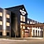 Country Inn & Suites by Radisson, Lawrence, KS