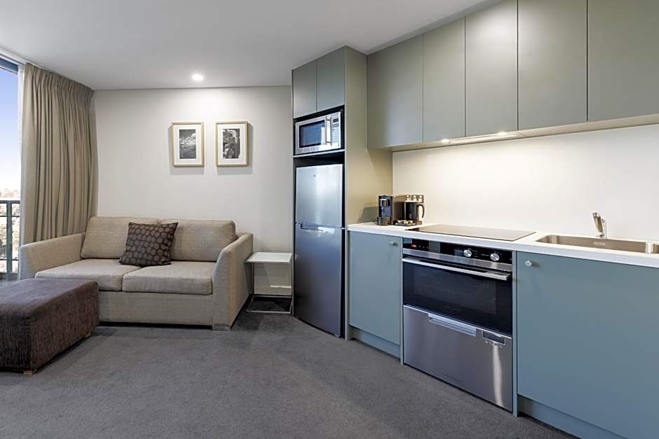 Amora Hotel Riverwalk