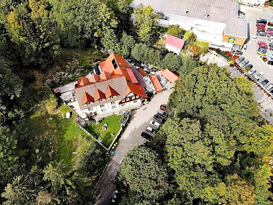 Harmont Montis- dawna Zającówka- IDEALNA lokalizacja - leśna enklawa w centrum miasta! Sauna, masaże, zabiegi spa!