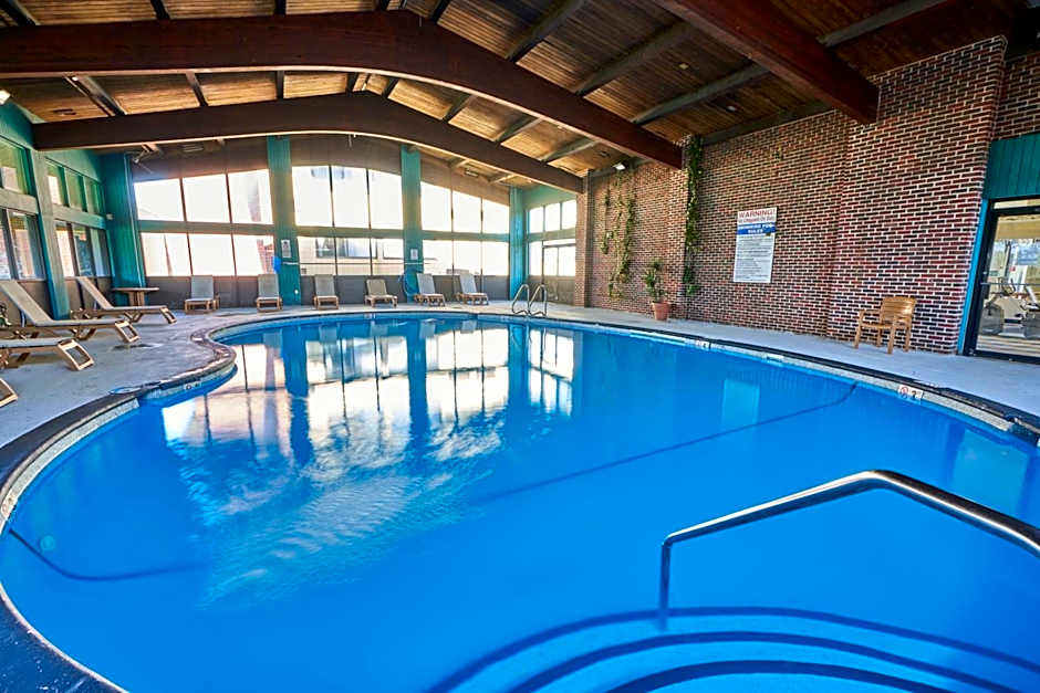 Riverview Inn & Suites