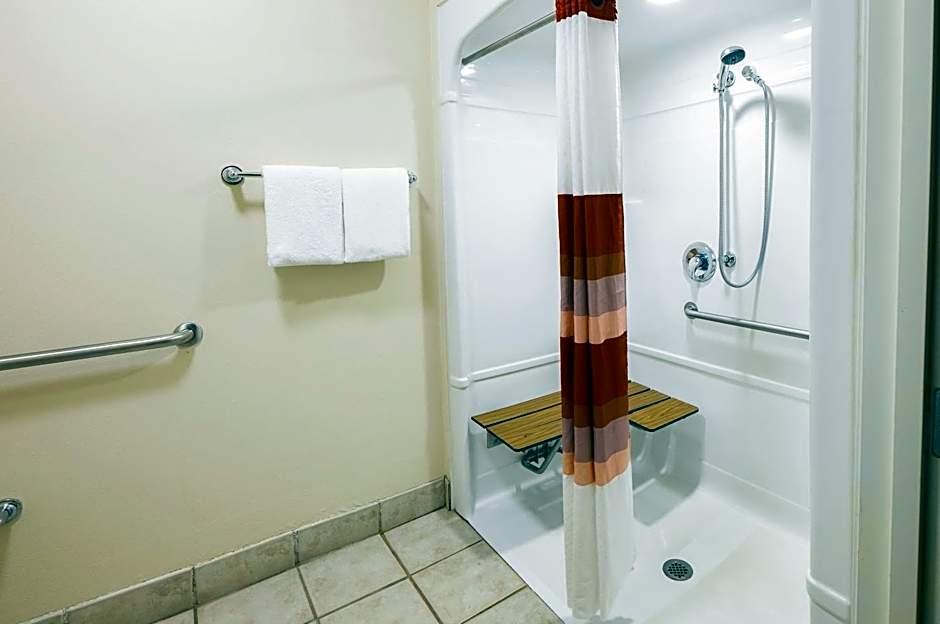 Red Roof Inn Detroit - Warren