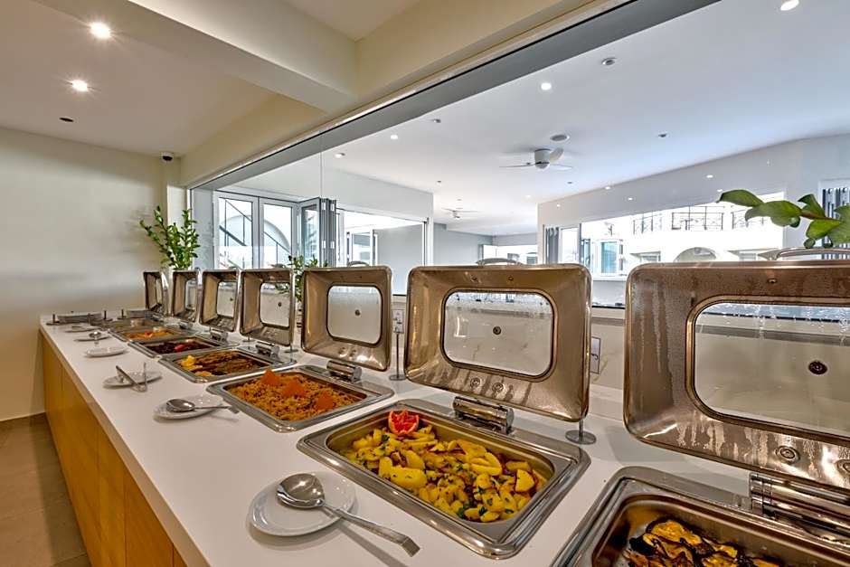 White Olive Premium Laganas