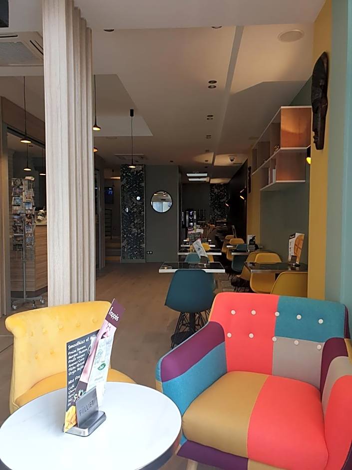 Panam Hotel GAMBETTA- Place Gambetta-Mairie du 20 emme