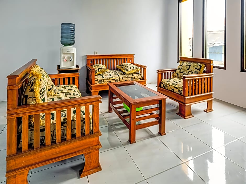 OYO Homes 91067 Desa Wisata Santanamekar