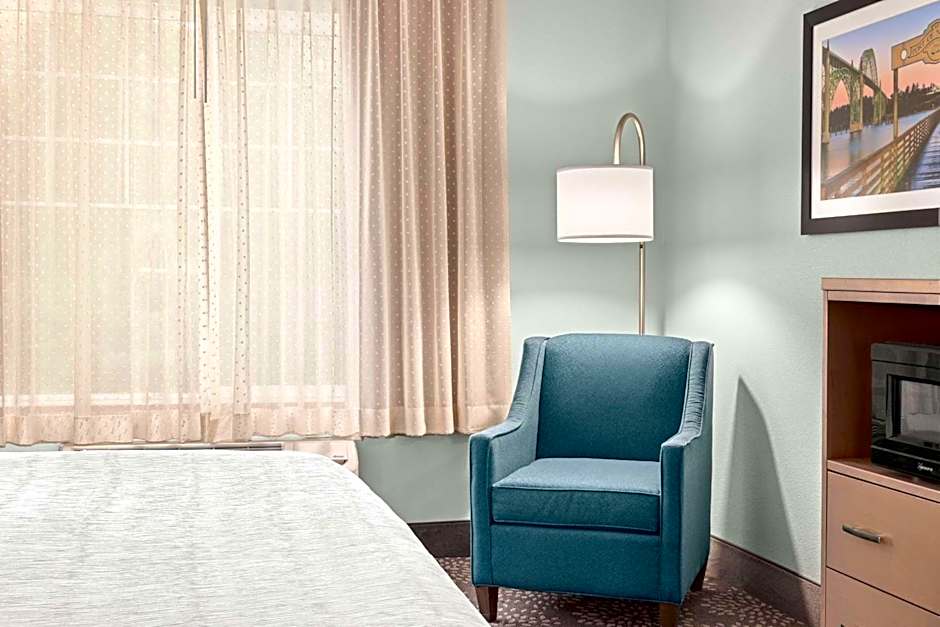 La Quinta Inn & Suites by Wyndham Newport